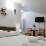 Apartment Peric ゲストハウス スプリト