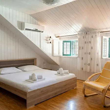 Apartment Peric 3*