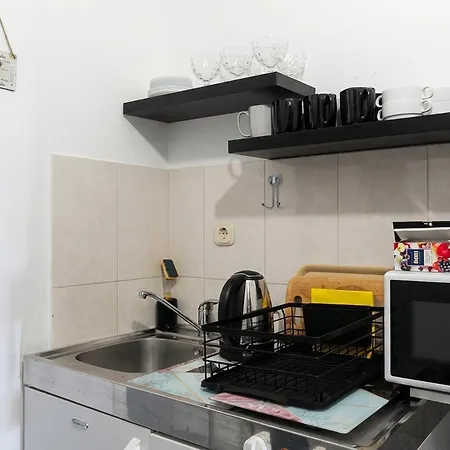 Peric 3* سبليت