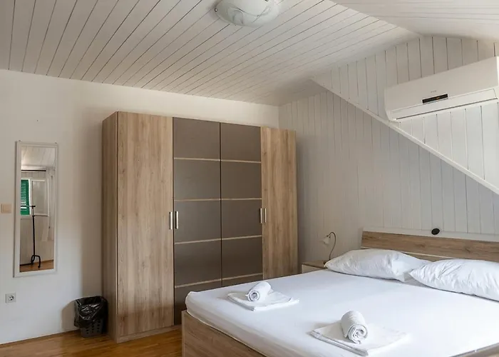 Gostinjska kuća Apartment Peric 3*