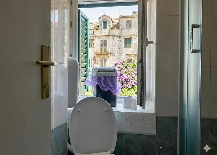 Apartment Peric Gostinjska kuća Split